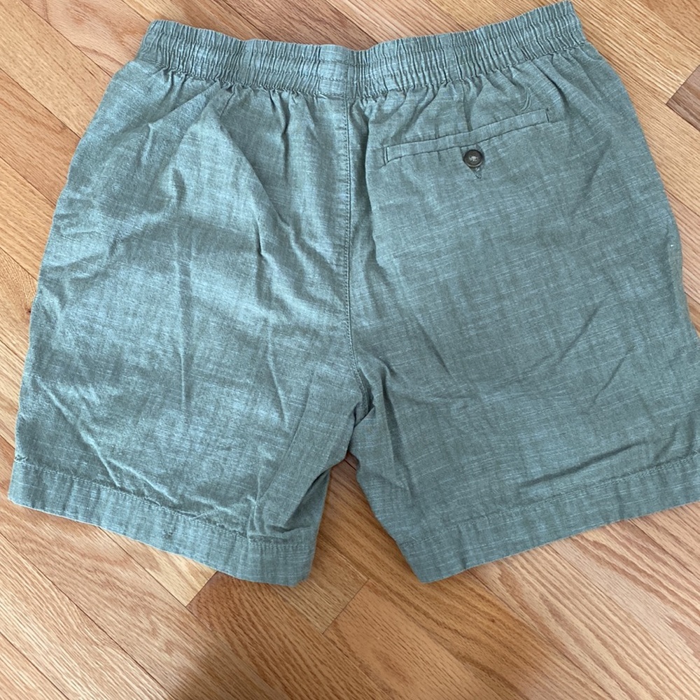 Men’s Shorts - Picture 3 of 3